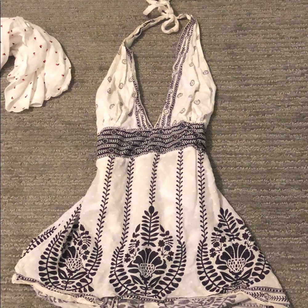 Black and white Low cute halter